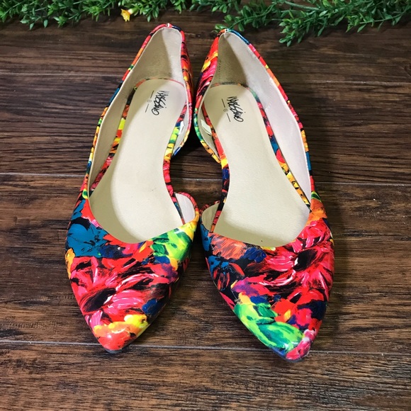 Colorful Flower Flats - Picture 2 of 4